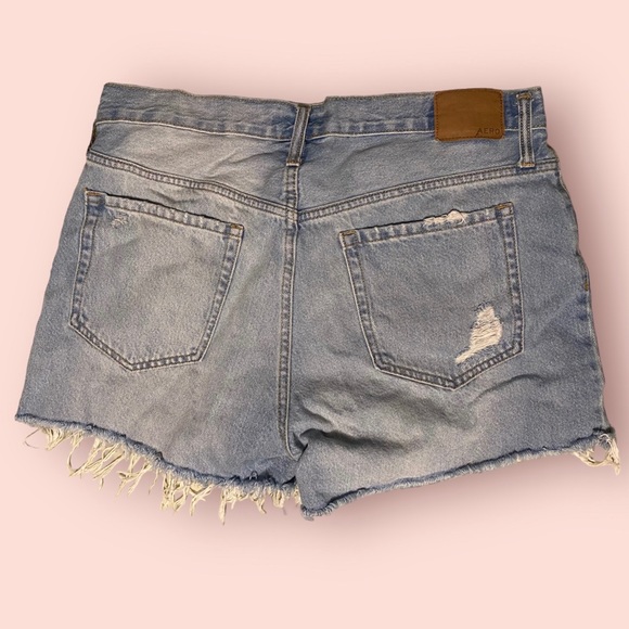 90s High-Rise Cutoff Denim Shorts - Picture 4 of 6
